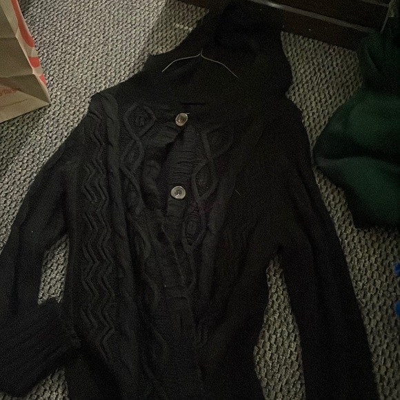 S (4/6) - Picture 1 of 1